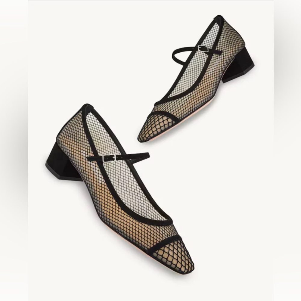 Never worn Aquazzura Mayor Mesh Pump 35